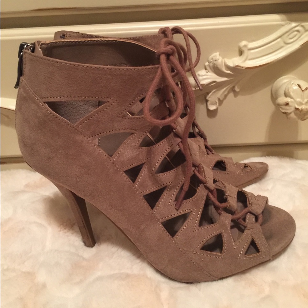 Tan Lace Up High Heels. Size 7 1/2